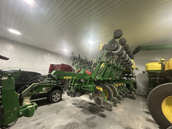 2024 John Deere 1795
