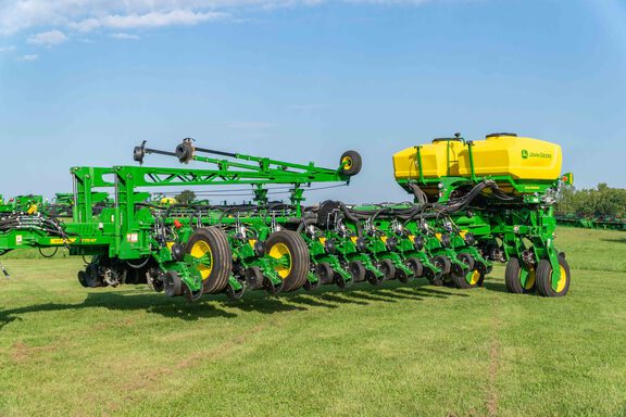 2025 John Deere 1775