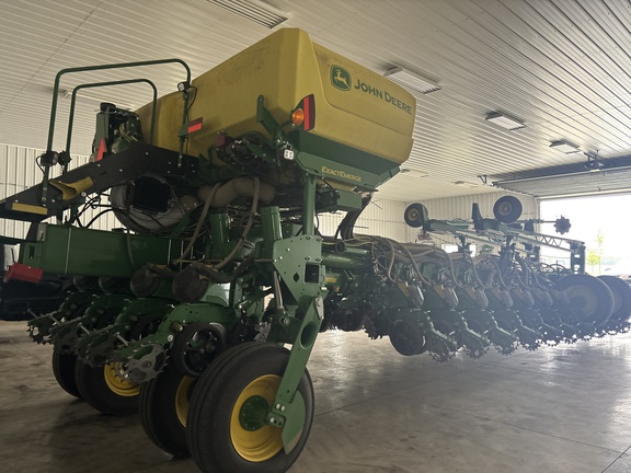 2023 John Deere 1775