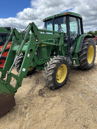 2000 John Deere 6410