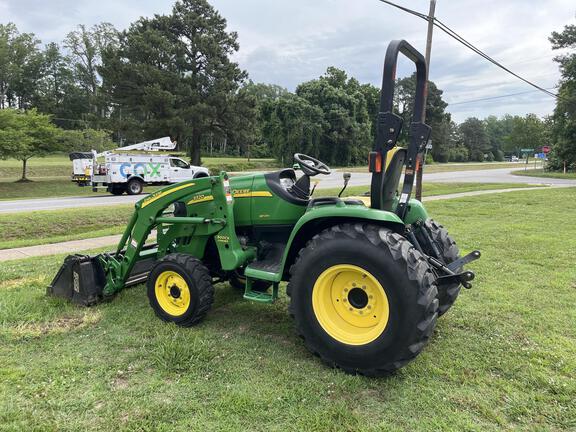 2007 John Deere 3320