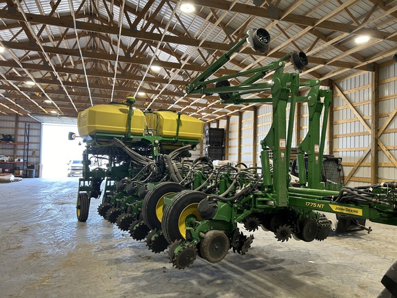2022 John Deere 1775NT