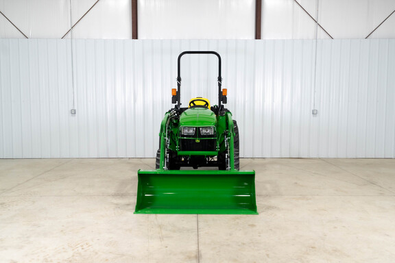 2026 John Deere 3032E