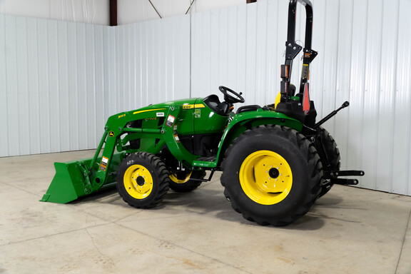 2026 John Deere 3032E