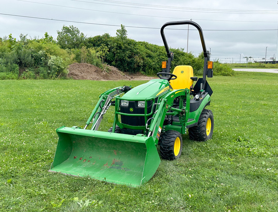 2021 John Deere 1025R