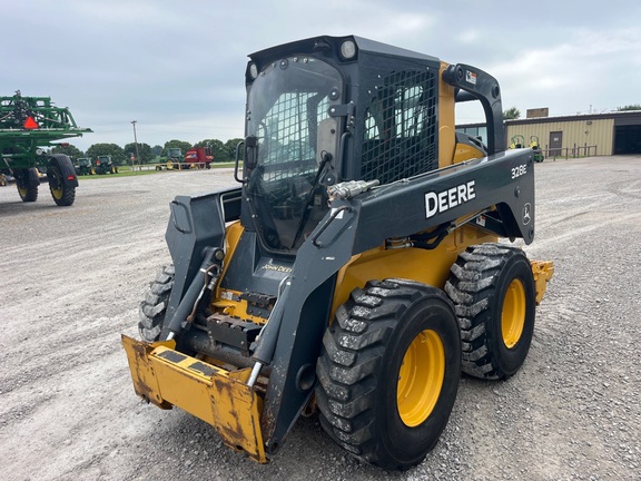 2013 John Deere 328E