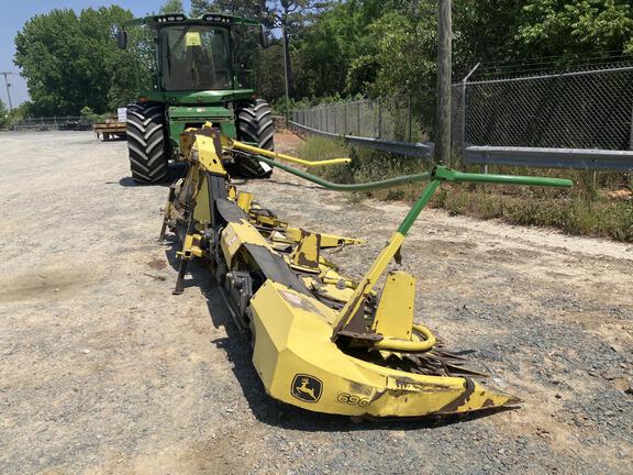 2019 John Deere 690