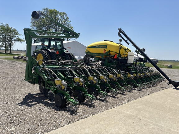 2010 John Deere 1790