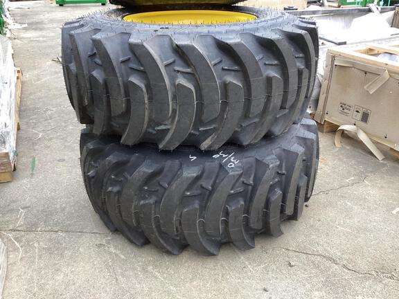 2025 John Deere 3R CUTS TIRES