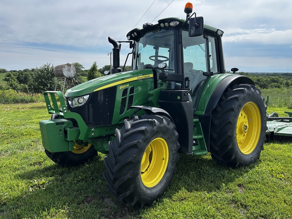 2022 John Deere 6120M