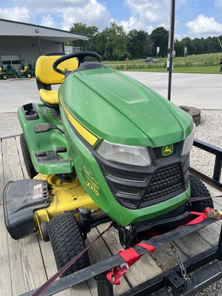 2019 John Deere X370