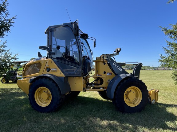 2024 John Deere 30"