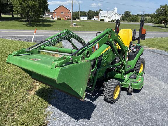 2017 John Deere 1025R