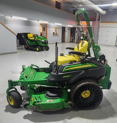 2018 John Deere Z945M