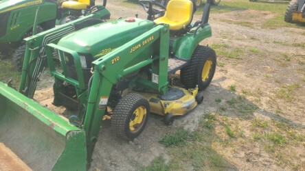 2004 John Deere 2210
