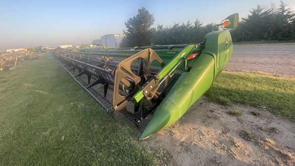 2015 John Deere 635