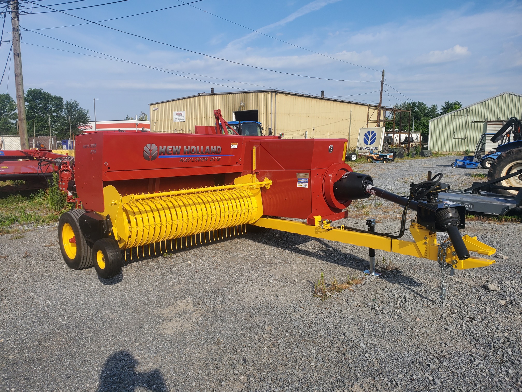 2025 New Holland Agriculture Agriculture Hayliner® 275