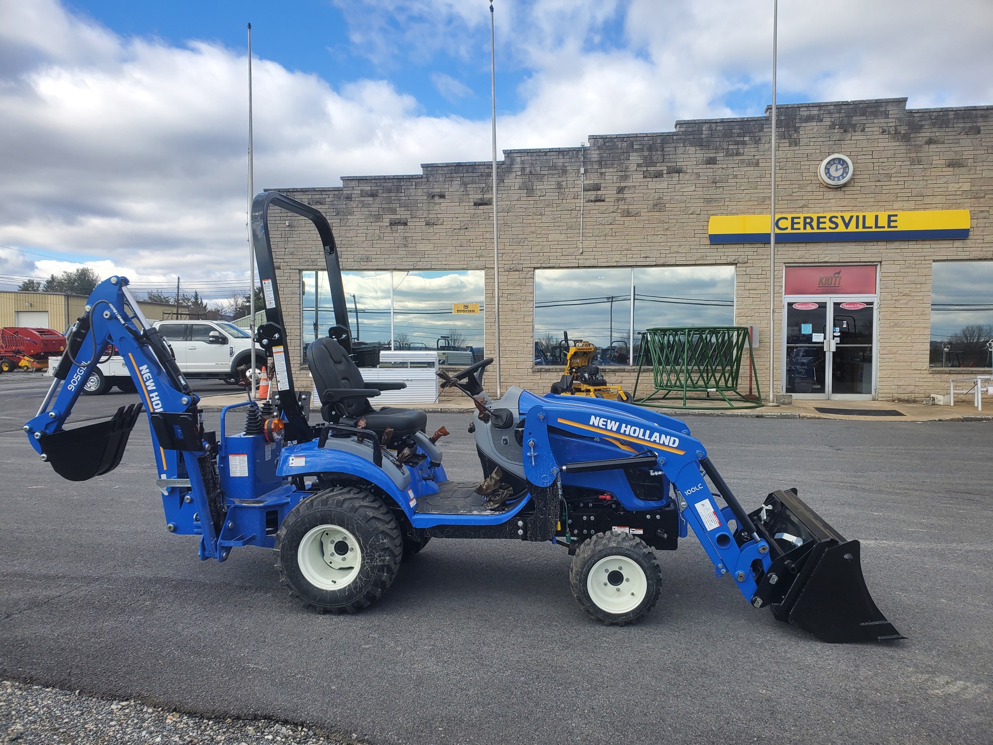2025 New Holland Agriculture Workmaster 25S
