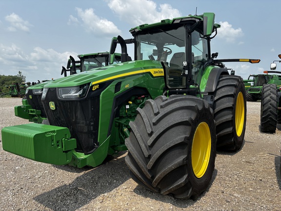 2025 John Deere 8R 410