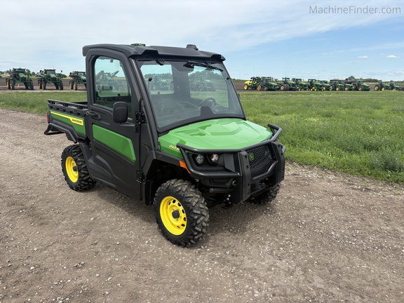2025 John Deere XUV 835M
