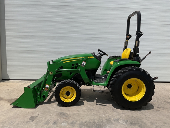 2022 John Deere 3032E