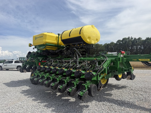 2023 John Deere 1795