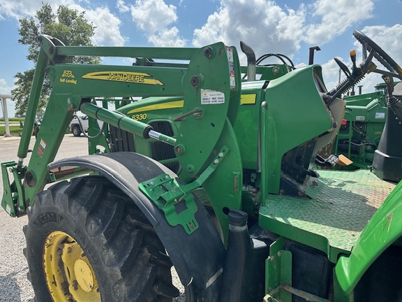 2010 John Deere 6330