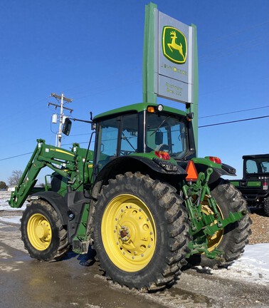 2019 John Deere 6195M