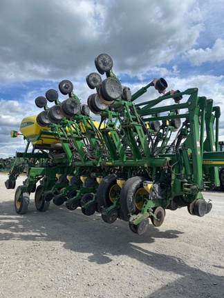 2011 John Deere 1790