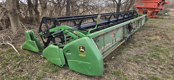 2012 John Deere 635F