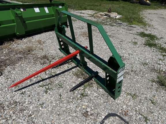 2025 Titan 39" bale spear