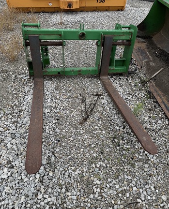 1997 John Deere Pallet Fork