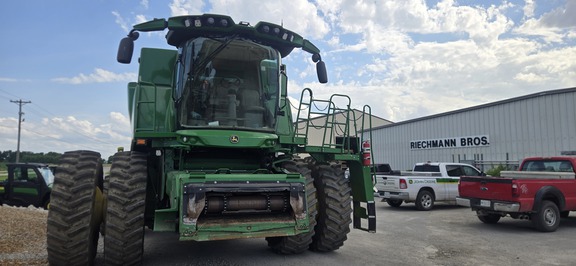 2024 John Deere S780