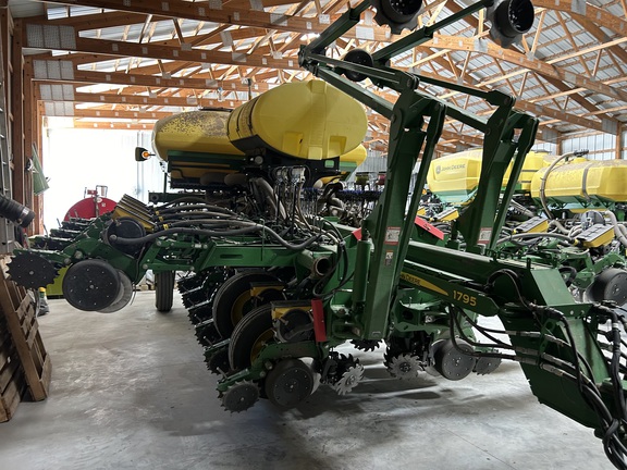 2021 John Deere 1795