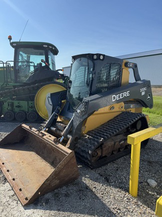 2017 John Deere 333G