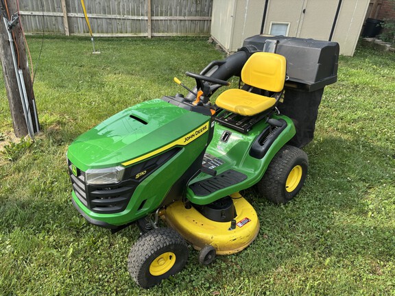 2021 John Deere s110