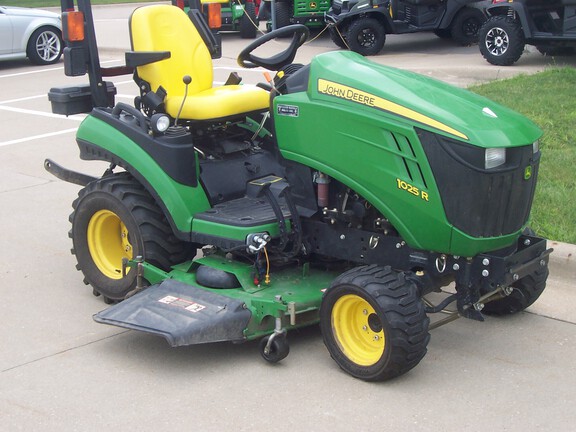 2013 John Deere 1025R