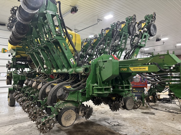 2023 John Deere 1795