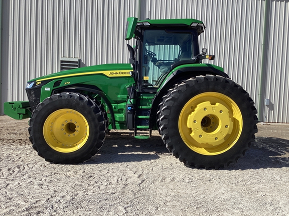2024 John Deere 8R 370