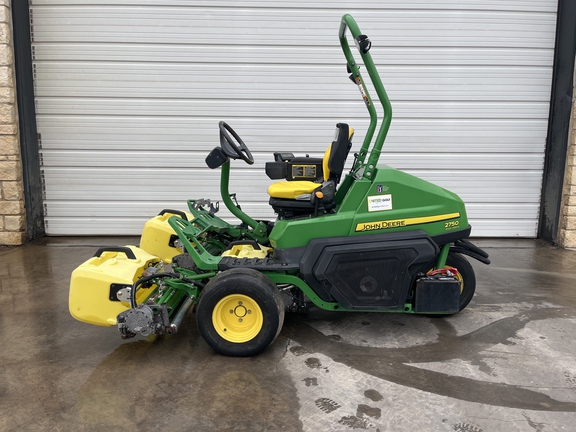 2019 John Deere 750