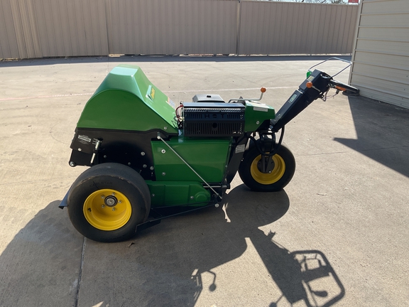 2024 John Deere 800