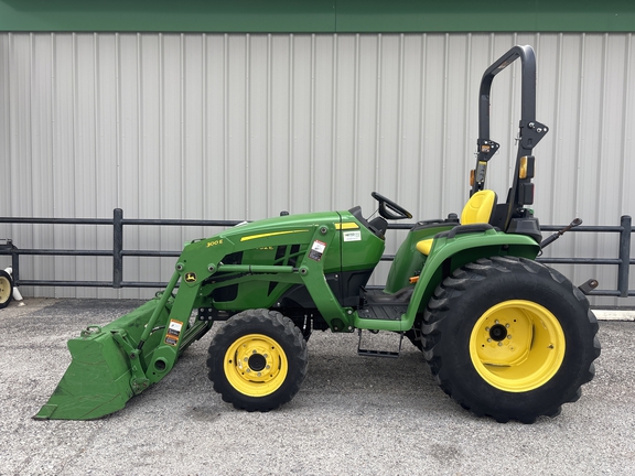 2022 John Deere 3032E