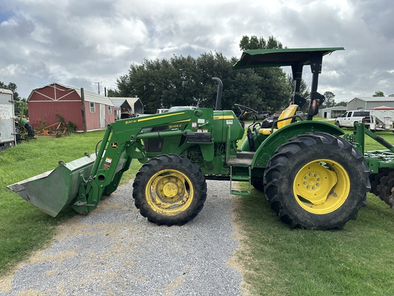 2018 John Deere 5065E
