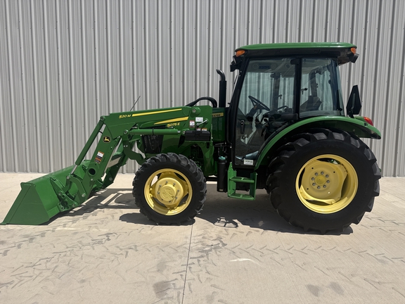 2022 John Deere 5075E