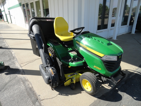 2015 John Deere X590