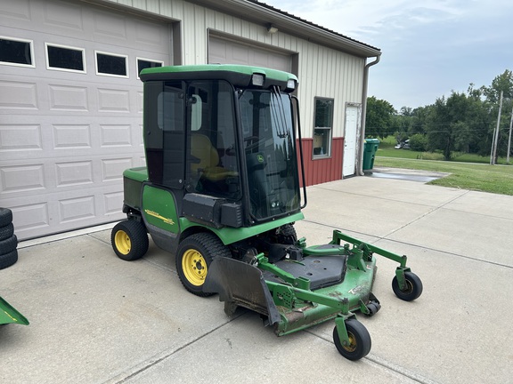 2004 John Deere 44