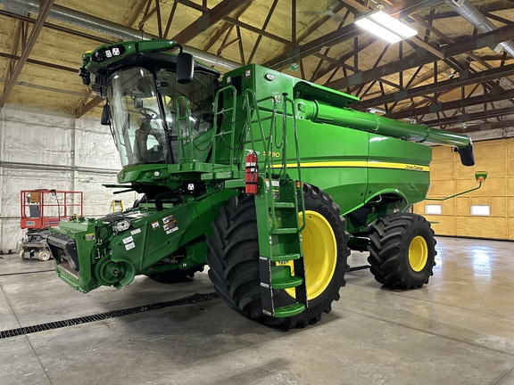 2022 John Deere S780