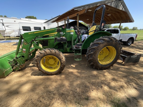 2022 John Deere 5075E