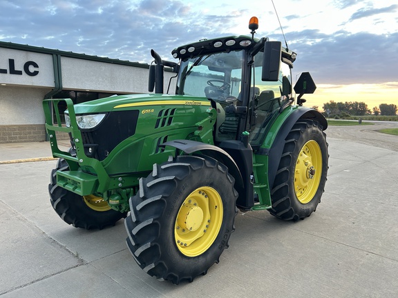 2017 John Deere 6155R
