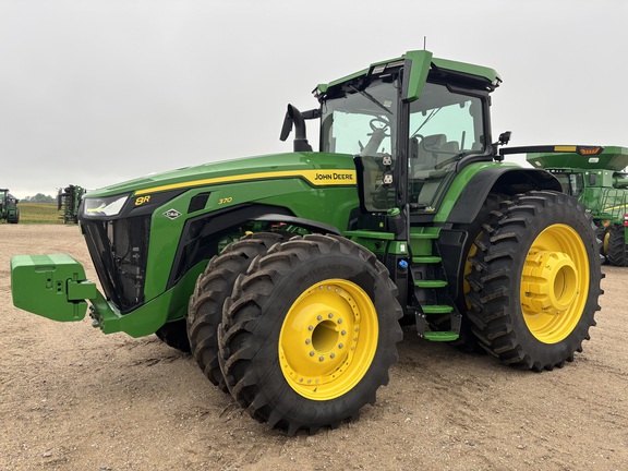 2025 John Deere 8R 370